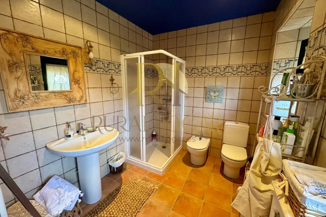 Detached homes for sale in Carretera Bayos, 1, Cabrillanes