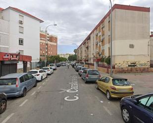 Exterior view of Flat for sale in  Sevilla Capital