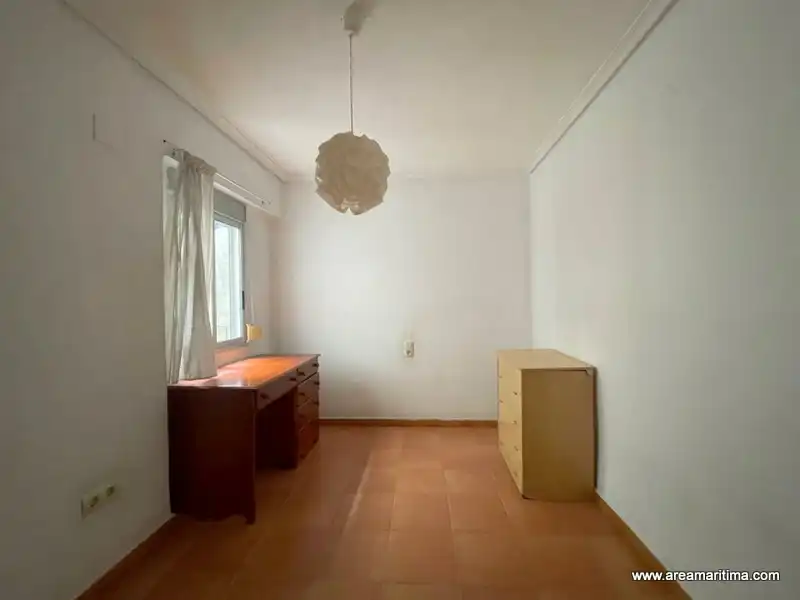 Habitación de Piso en venta en Burjassot con Aire acondicionado, Amueblado y Horno