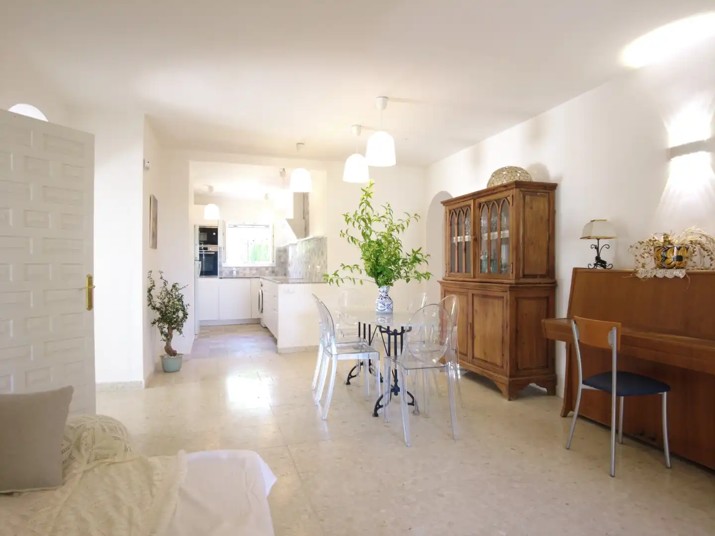 Chalet con jardín en venta en Río Real - Los Monteros