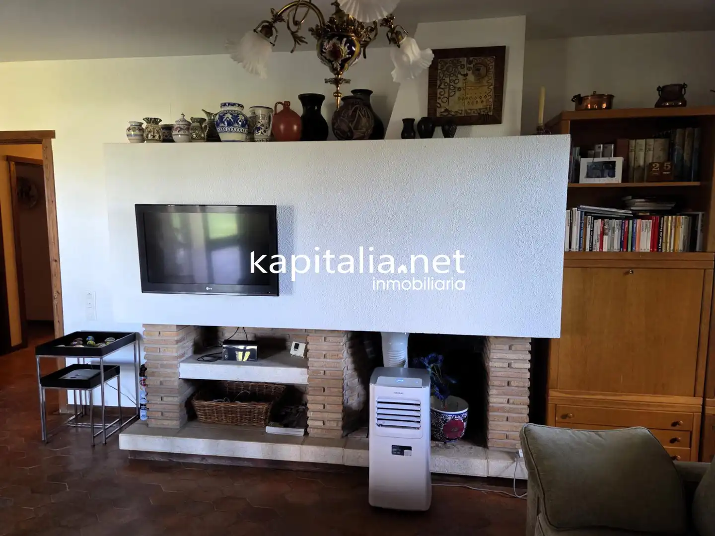 Sala d'estar de Casa o xalet en venda en Ontinyent amb Jardí privat, Traster i Piscina comunitària