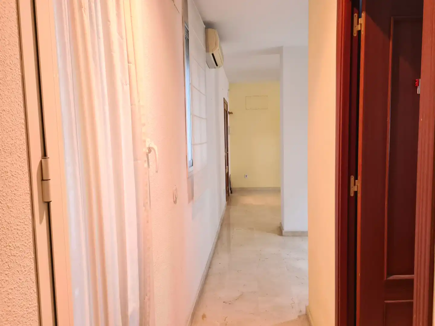Flat for sale in Sevilla  with Air Conditioner and Storage room