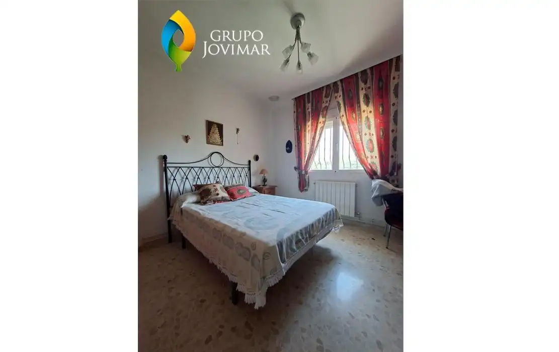 Habitación de Casa o chalet en venta en Guadix con Calefacción, Piscina y Amueblado