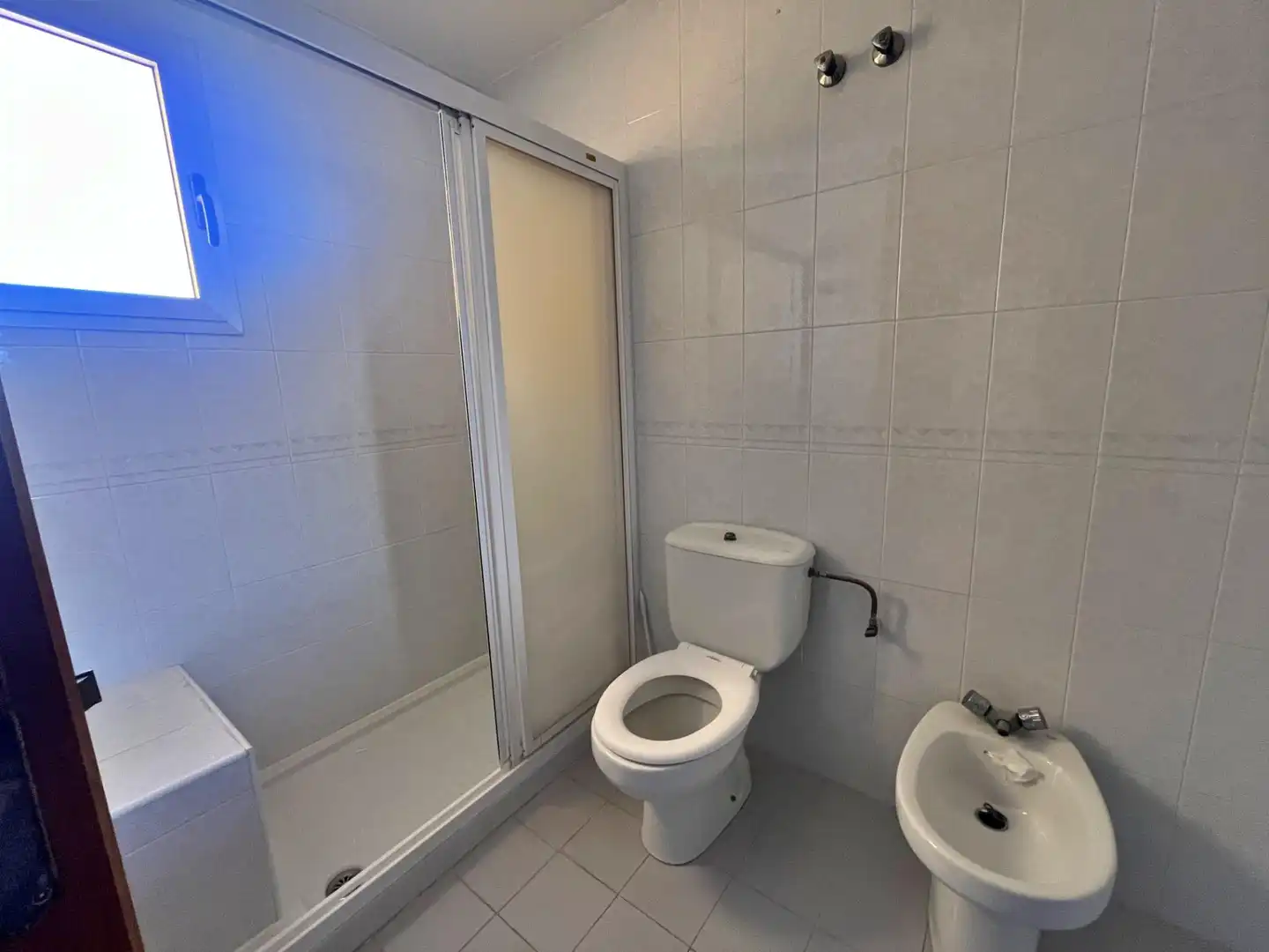Baño de Piso en venta en Rincón de la Victoria con Aire acondicionado, Terraza y Piscina comunitaria