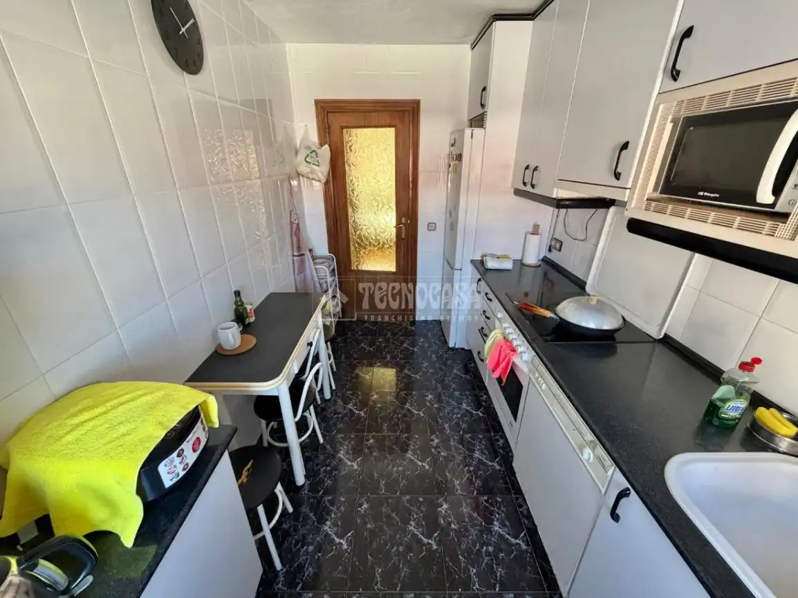 Kitchen of Flat for sale in Madrid