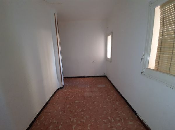 Pis en venda a Calle Cantarell 4  Escalera 1 Planta 3 Puerta 1, Carretera de Vic  - Remei