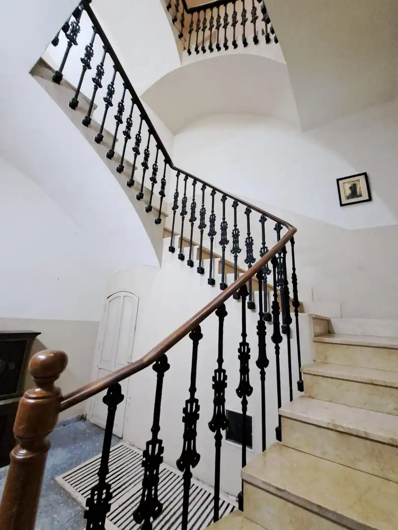 Buildings for sale in Calle Real , 38, Utiel