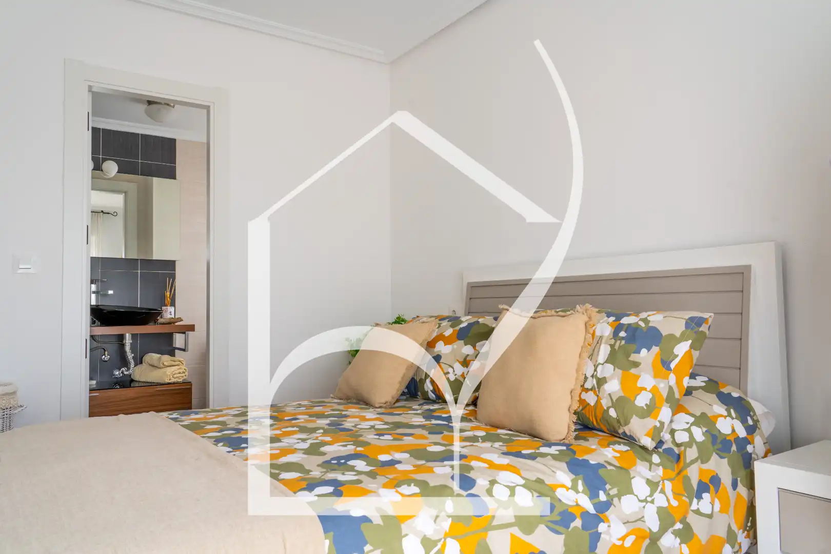 Bedroom of Detached homes for sale in Arapiles  with Heating, Terrace and Swimming Pool