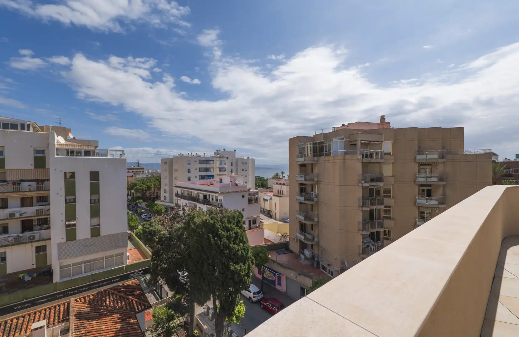 Vista exterior de Ático en venta en Torremolinos con Aire acondicionado, Calefacción y Terraza
