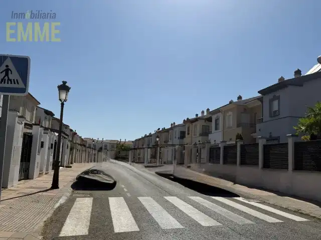 Adossat amb terrassa en venda a La Planilla, imagen 3