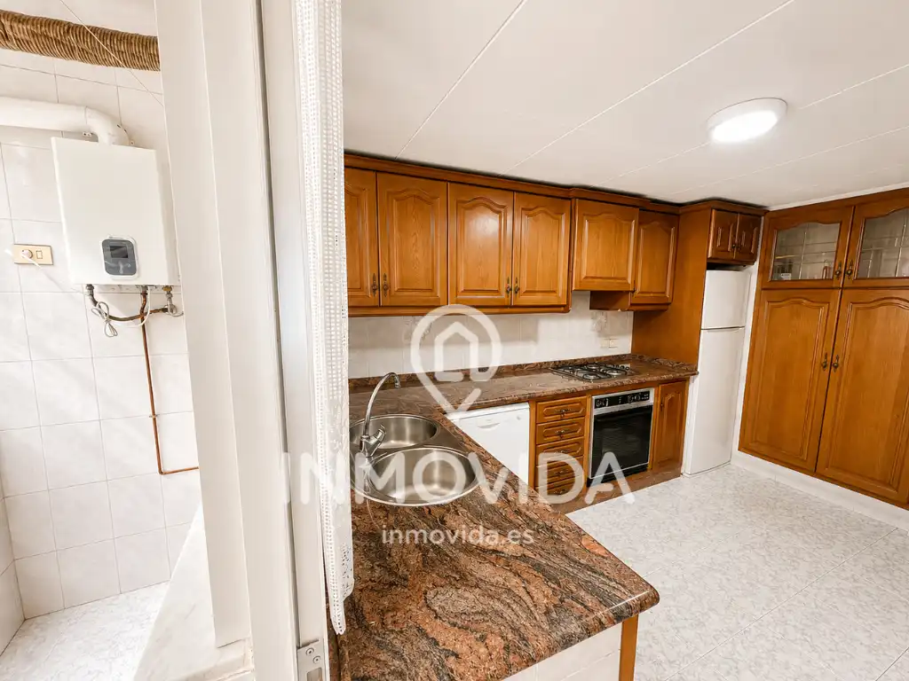 Cocina de Piso en venta en Xàtiva con Trastero, Amueblado y Balcón