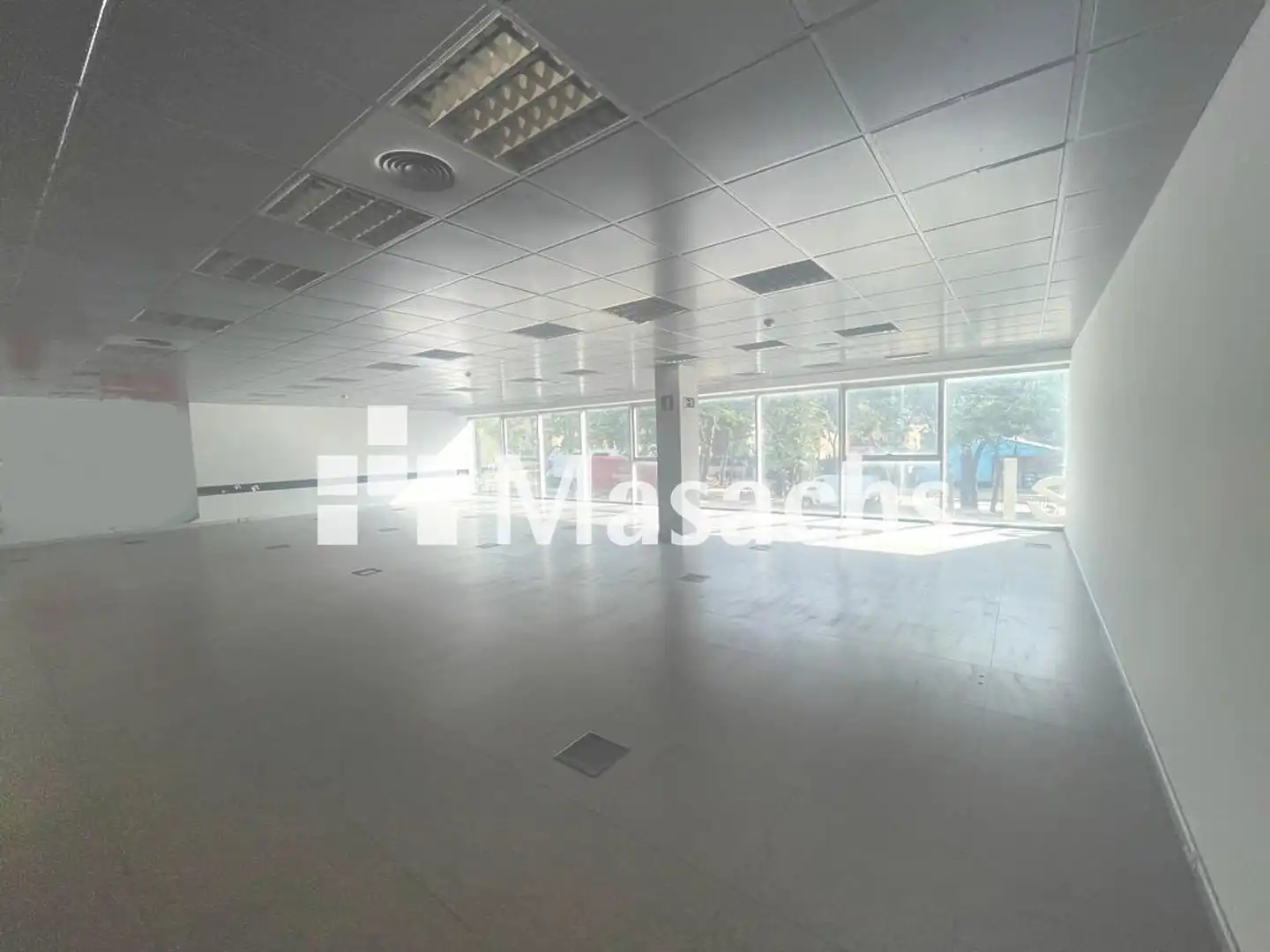 Oficina de lloguer a Sud, imagen 3