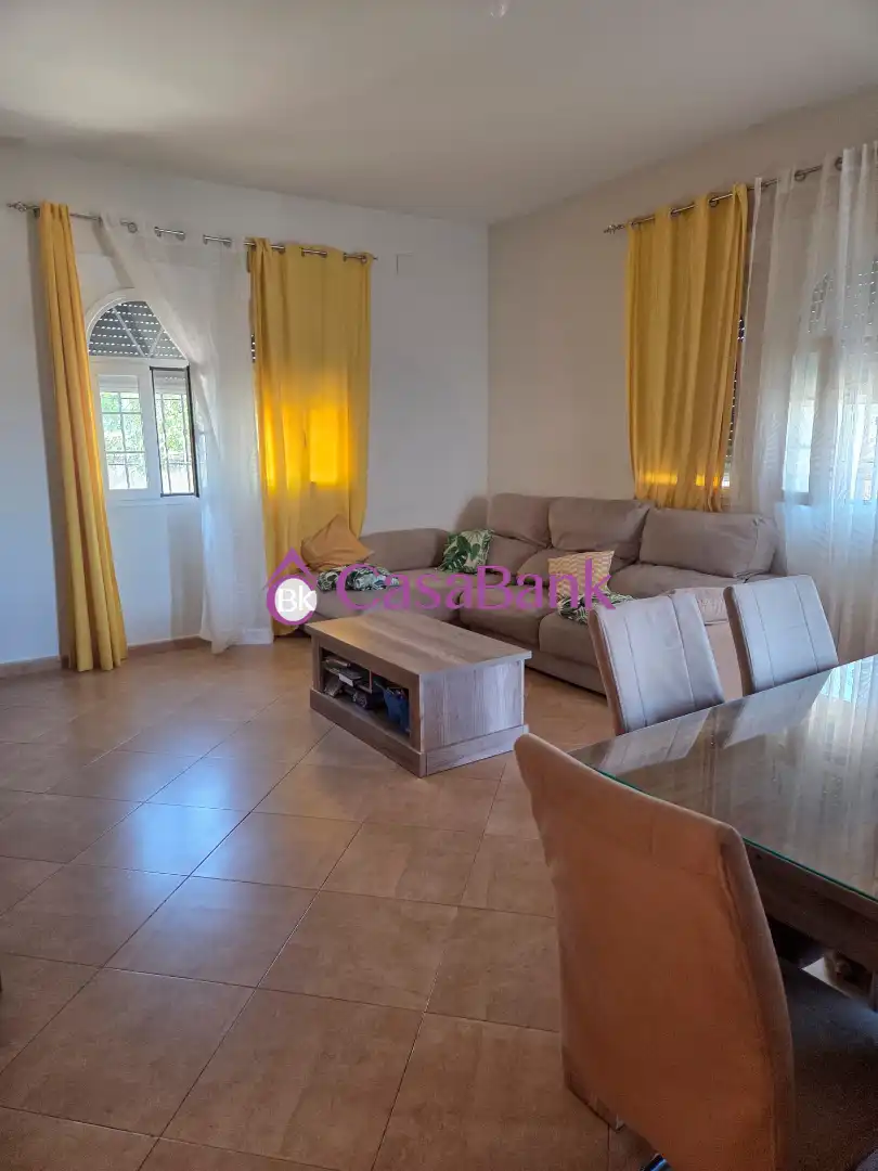 Chalet con piscina en venta en Periurbano Este - Campiña