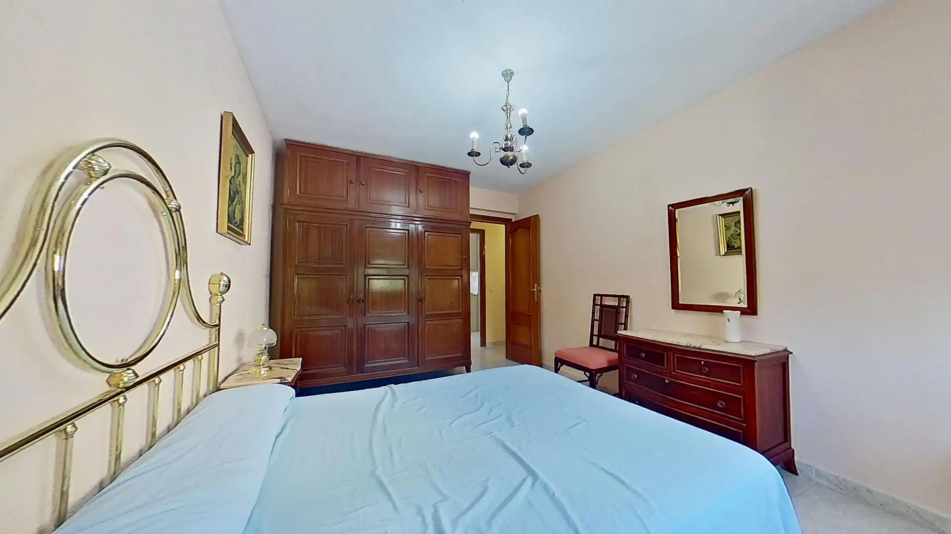 Habitación de Piso en venta en Madrid con Calefacción y Terraza