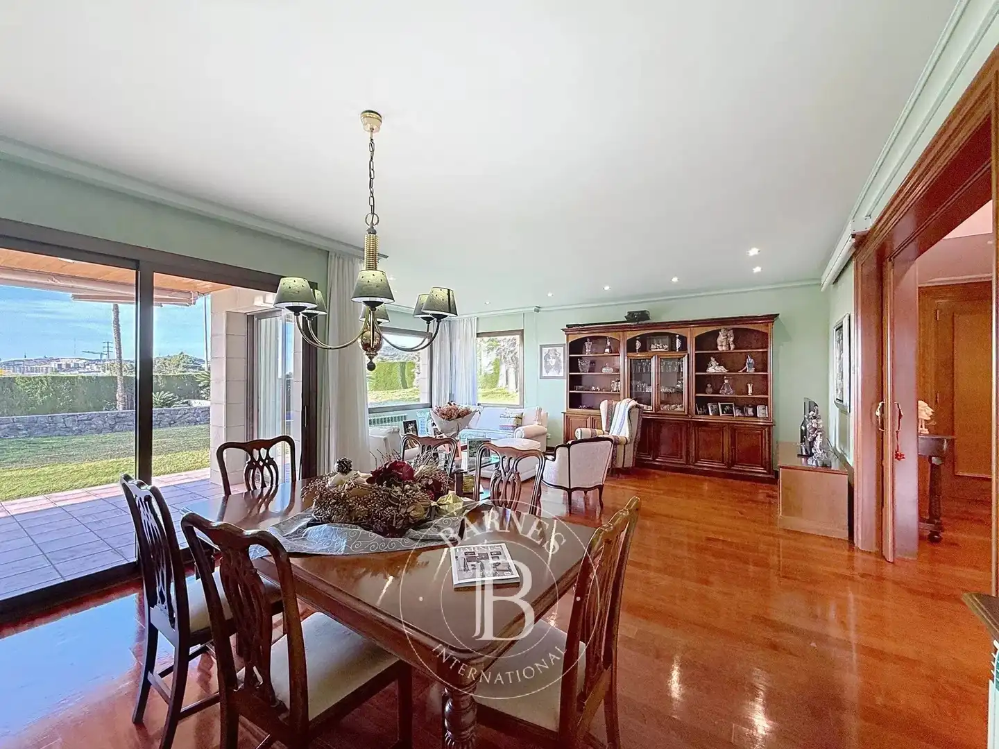 Comedor de Casa o chalet en venta en Alella con Aire acondicionado, Calefacción y Jardín privado