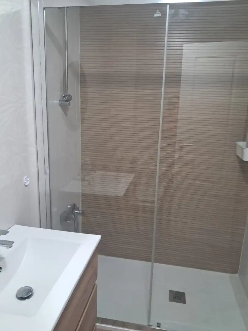 Bany de Apartament de lloguer en Torrox amb Aire condicionat, Calefacció i Terrassa