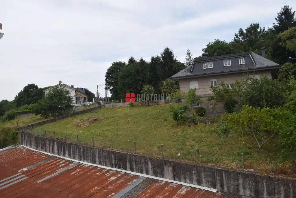 Piso en venta en Oroso con Calefacción y Trastero