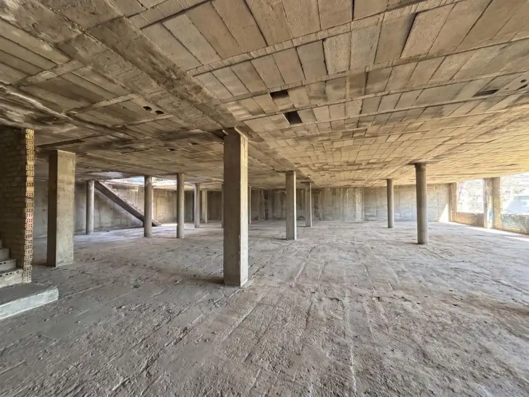 Terreny industrial en venda en Tomares