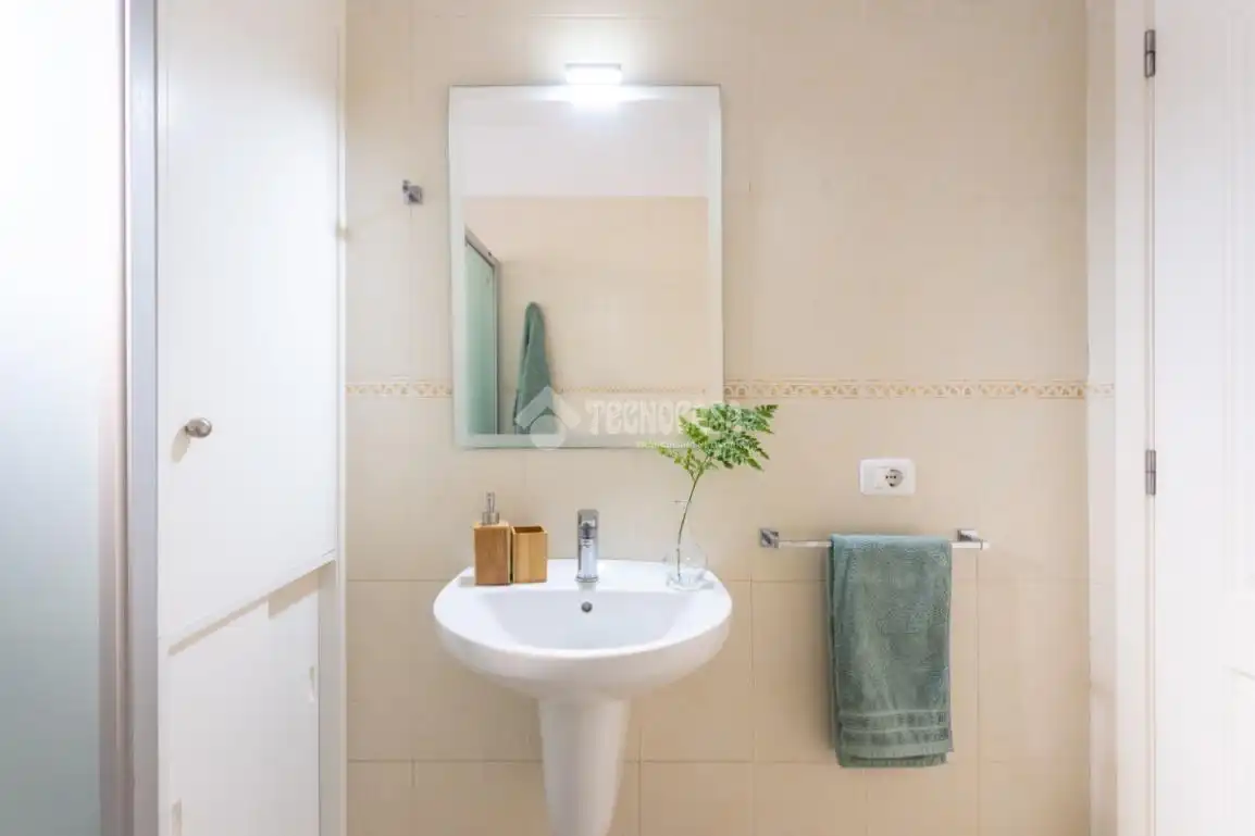 Badezimmer von Wohnung zur Miete in Candelaria mit Balkon und Gemeinschaftspool