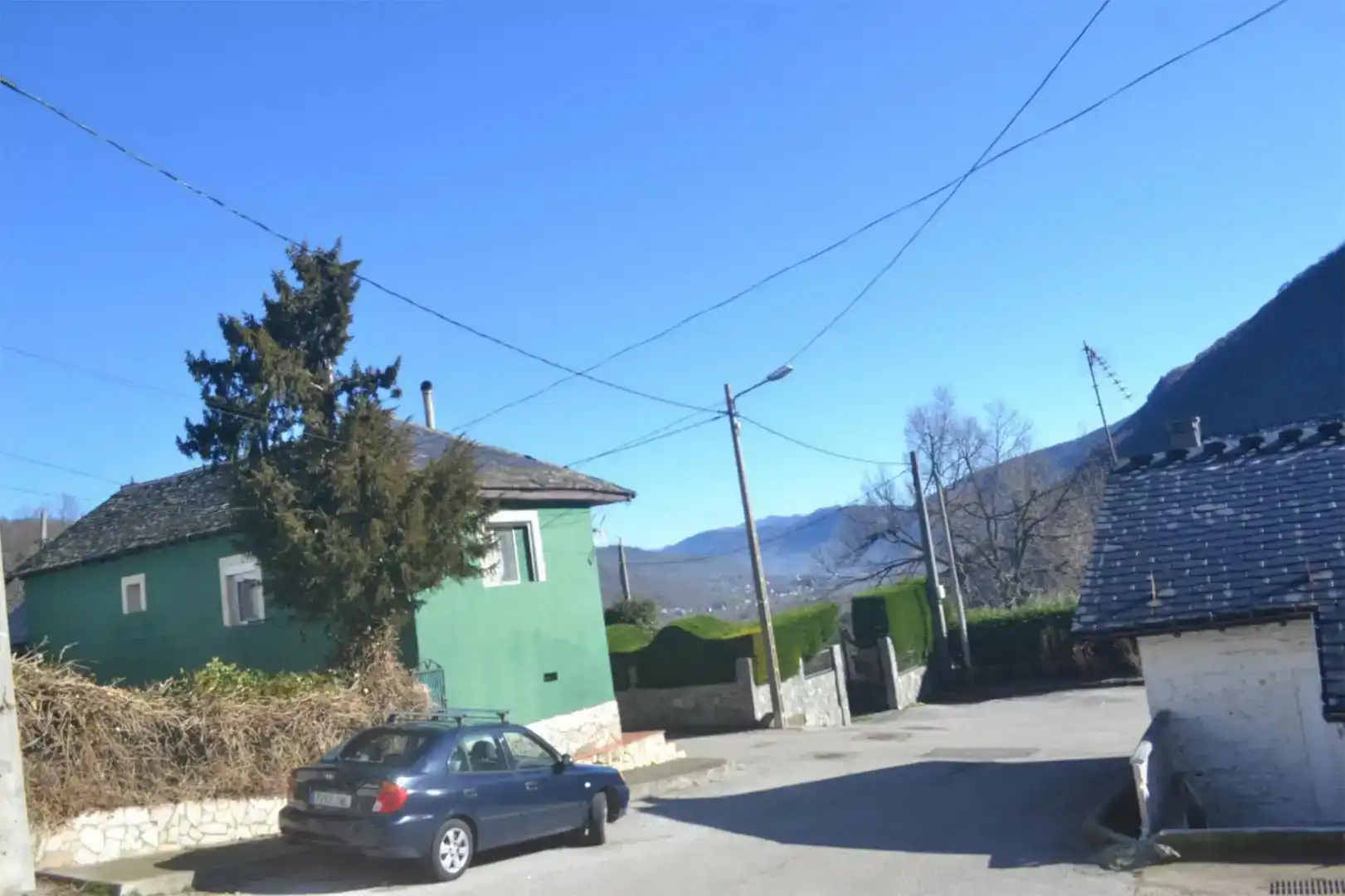 Vista exterior de Casa o chalet en venta en Villablino con Jardín privado, Trastero y Amueblado