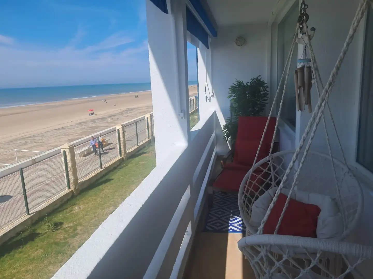 Terraza de Apartamento de alquiler en Almonte con Aire acondicionado, Terraza y Amueblado