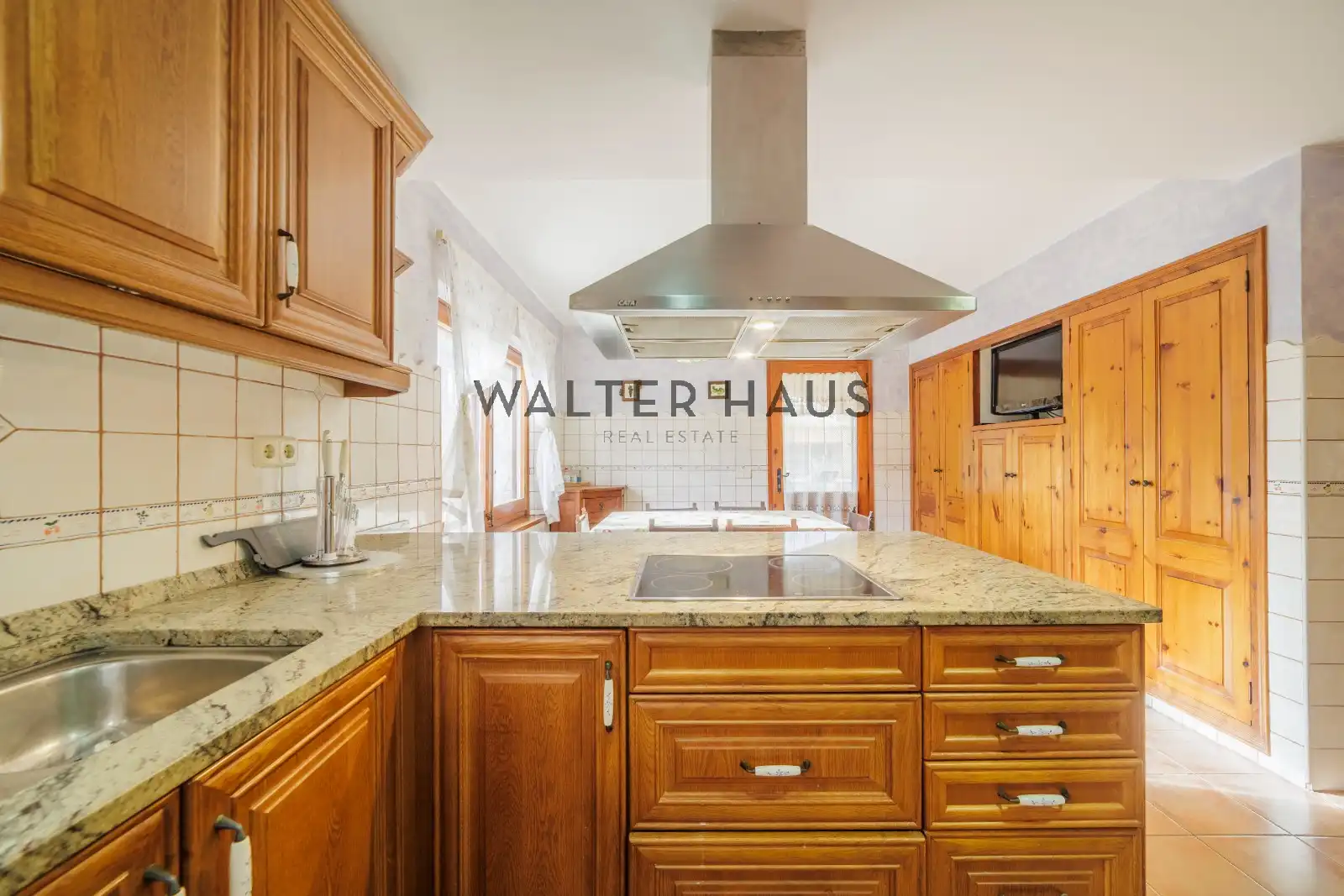 Casa con piscina en venta en Urbanitzacio Mas Artigas, imagen 8