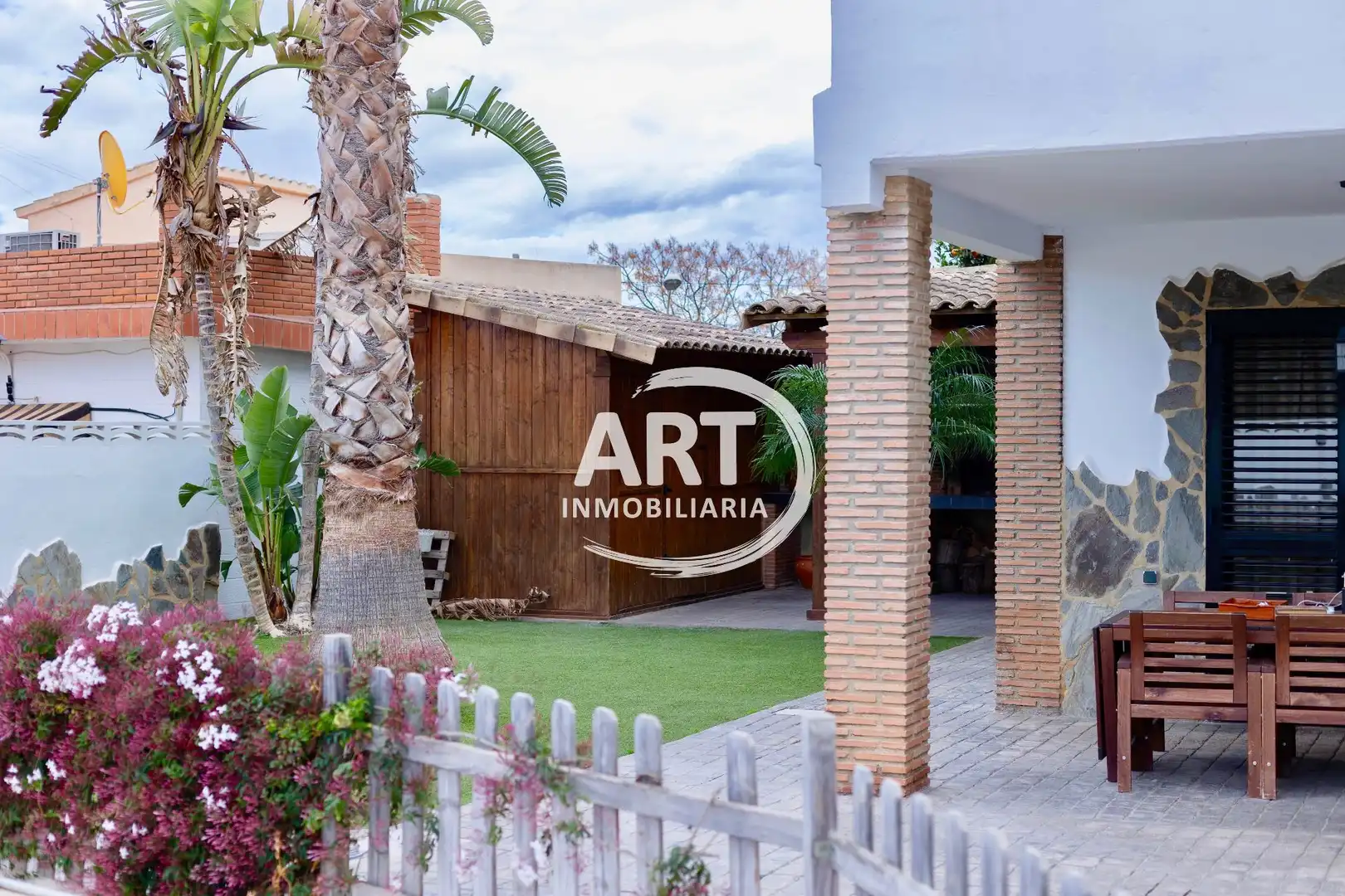 Garden of Houses for sale in L'Eliana  with Air Conditioner, Heating and Terrace
