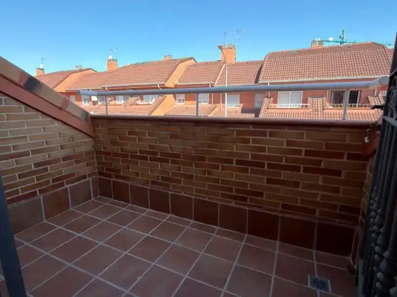 Terraza de Piso en venta en Parla con Aire acondicionado, Piscina y Balcón