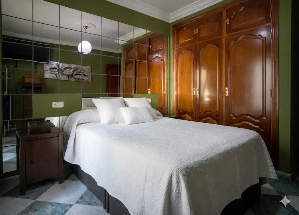 Habitación de Casa adosada en venta en Alcalá del Río con Aire acondicionado, Calefacción y Amueblado