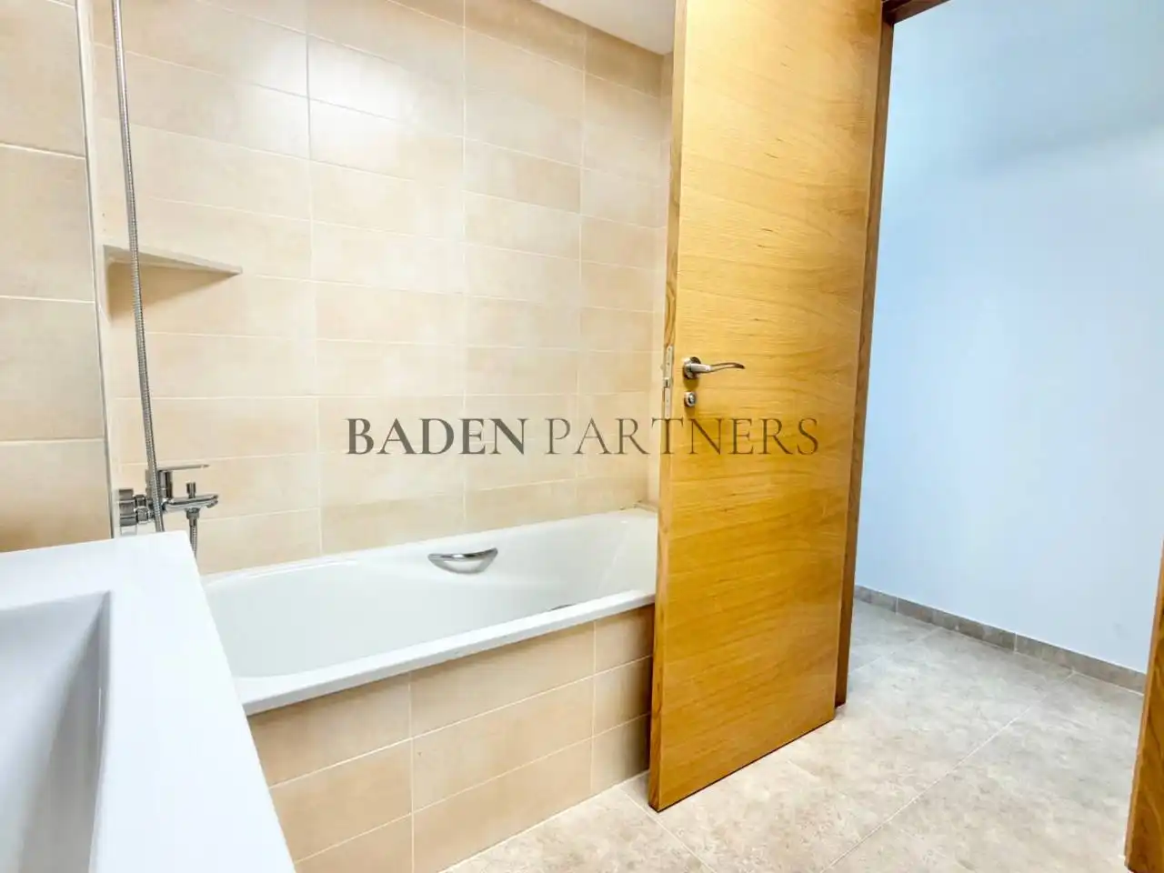 Bathroom of Flat for rent in Benicarló  with Air Conditioner, Furnished and Balcony