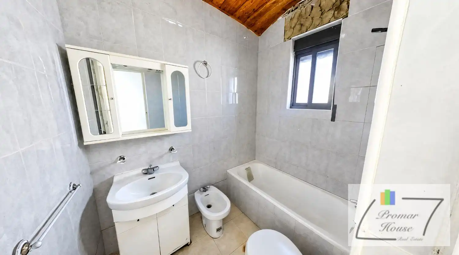 Bathroom of Houses for sale in Monsalupe