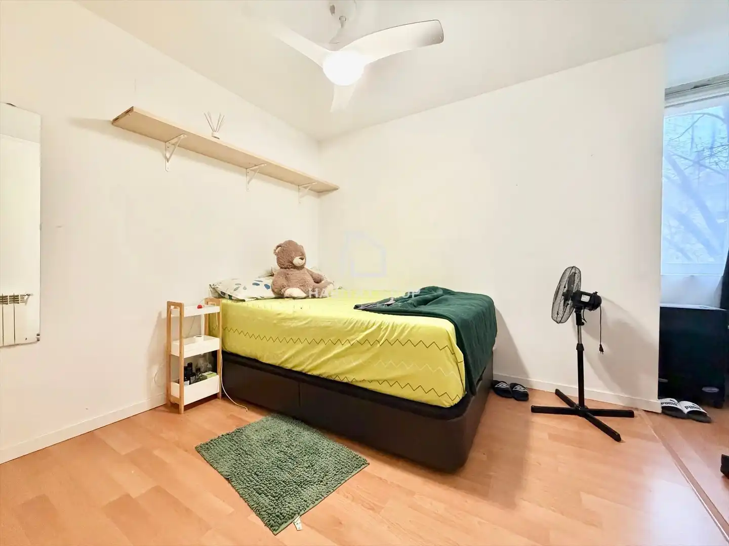 Schlafzimmer von Wohnung zum Verkauf in Girona mit Heizung, Privatgarten und Abstellraum