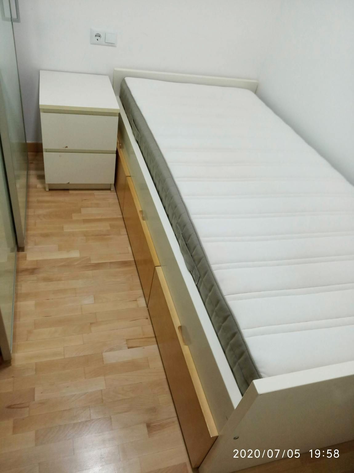 Bedroom of Flat to share in L'Hospitalet de Llobregat  with Heating, Furnished and Washing machine