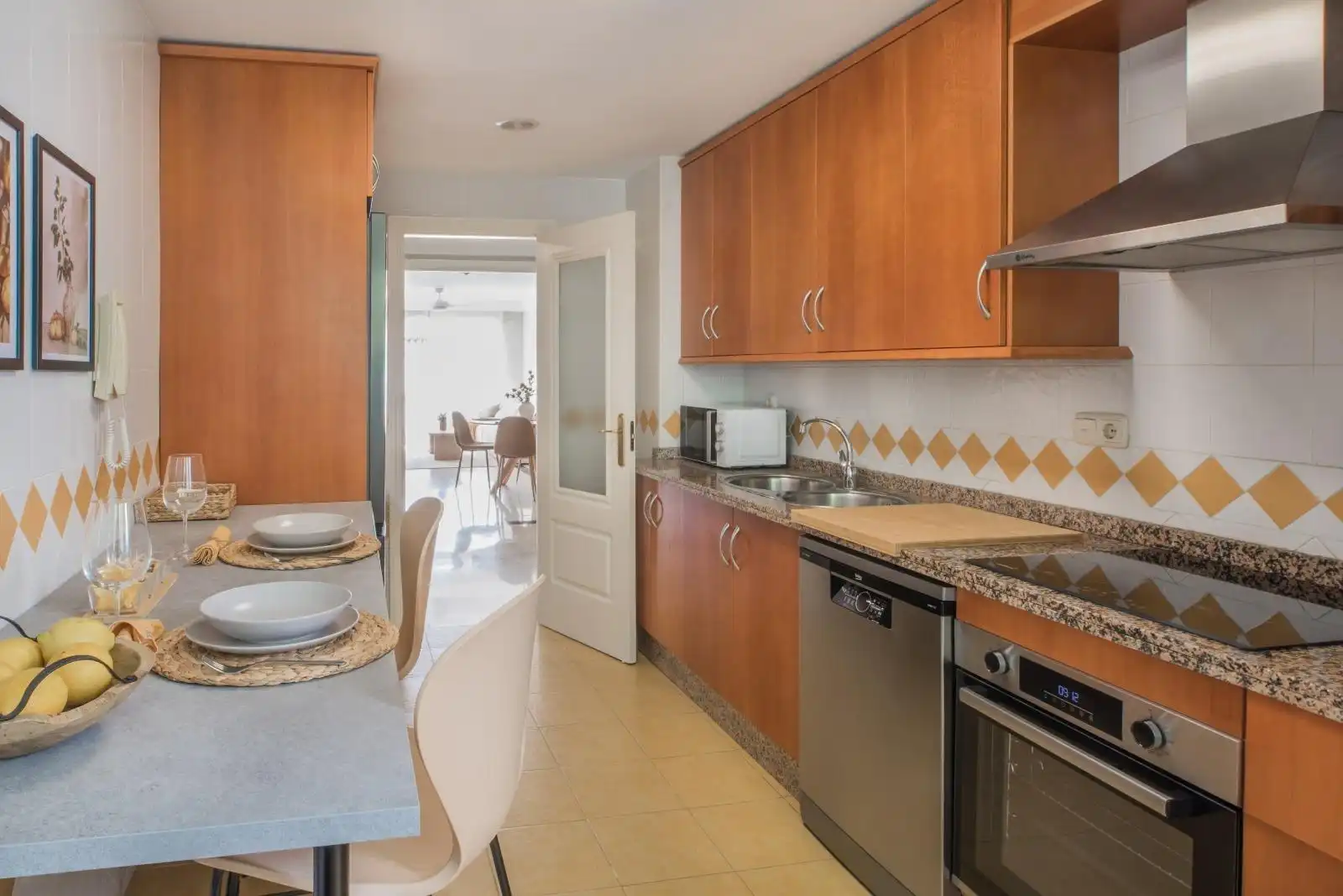 Apartamento con piscina en venta en Río Real - Los Monteros, imagen 13