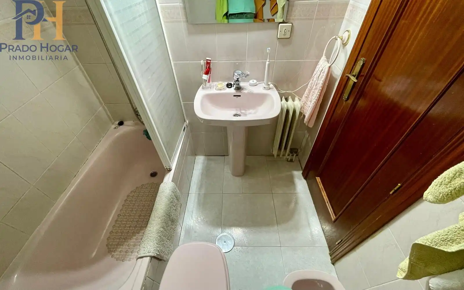 Bathroom of Flat for sale in Talavera de la Reina  with Air Conditioner, Heating and Terrace