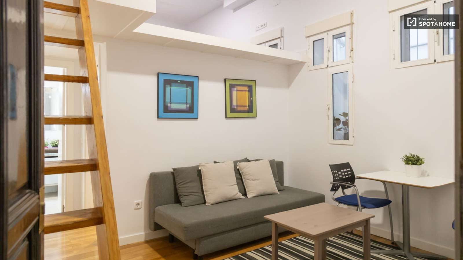 Sala d'estar de Apartament per a compartir en  Madrid Capital amb Aire condicionat i Terrassa