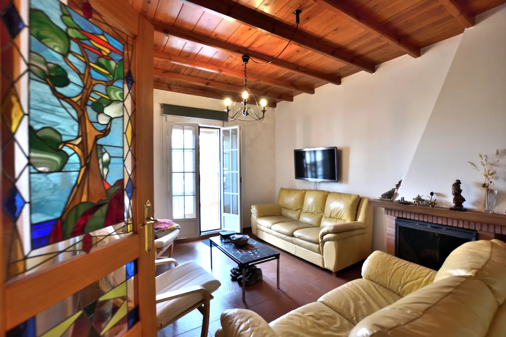 Sala d'estar de Casa adosada en venda en Ronda amb Terrassa, Traster i Balcó