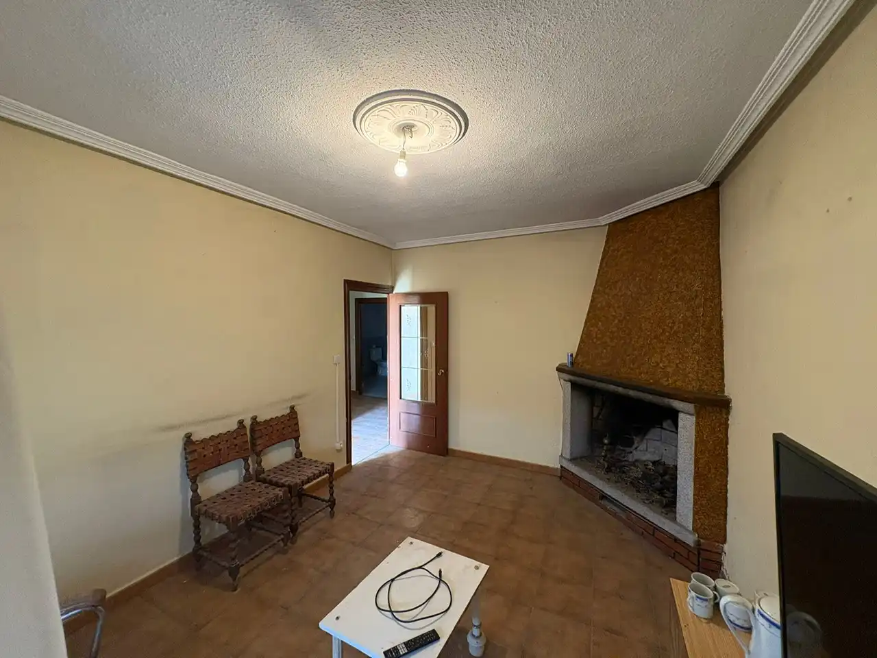 Sala de estar de Casa o chalet en venta en Vezdemarbán con Calefacción, Jardín privado y Terraza
