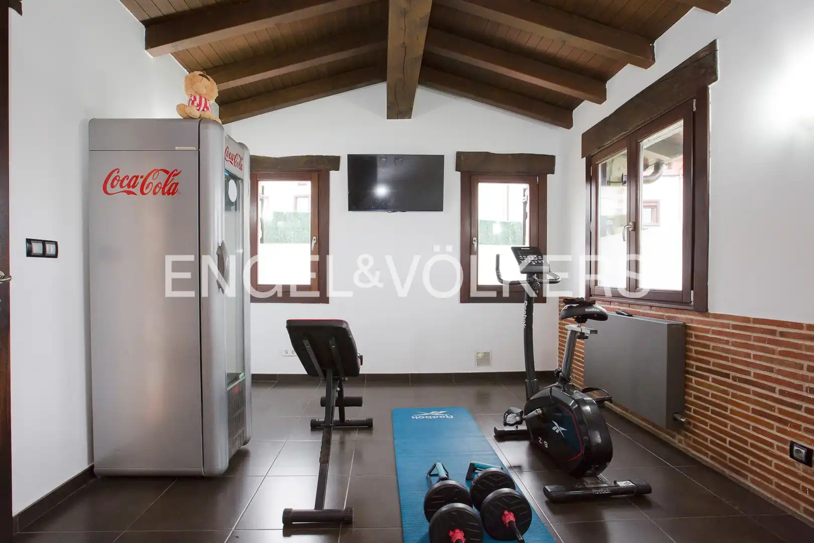 Detached homes for sale in Eguzkitza Bidea, Berango