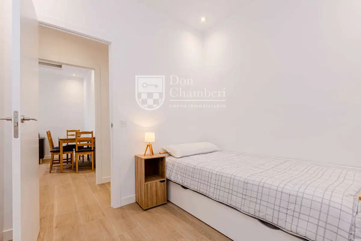 2 hab, 48m² en Almagro, Chamberí, Madrid - Image 2