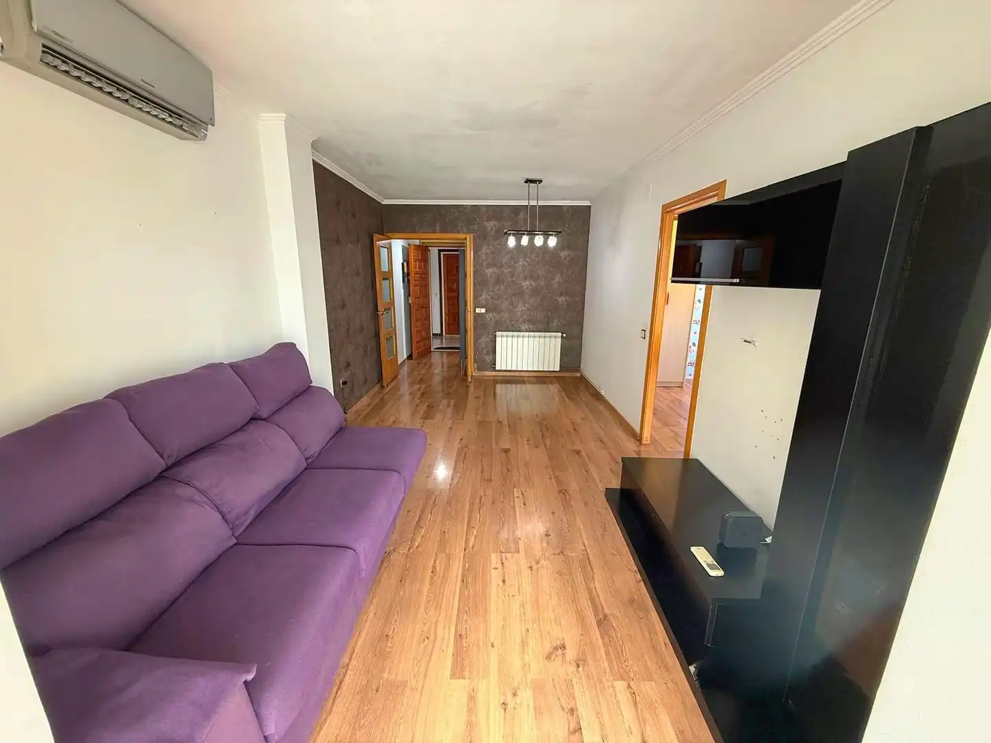 Wohnzimmer von Wohnungen zum Verkauf in Cunit mit Klimaanlage, Heizung und Parkett