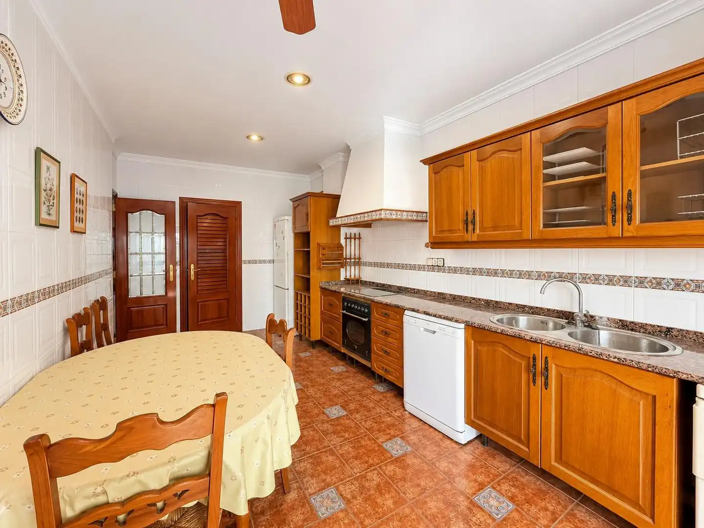 Cocina de Casa o chalet de alquiler en Rafelbuñol / Rafelbunyol, Valencia