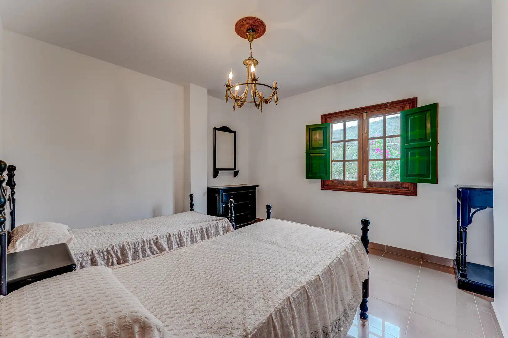 Habitación de Finca rústica en venta en Arona con Aire acondicionado, Terraza y Trastero