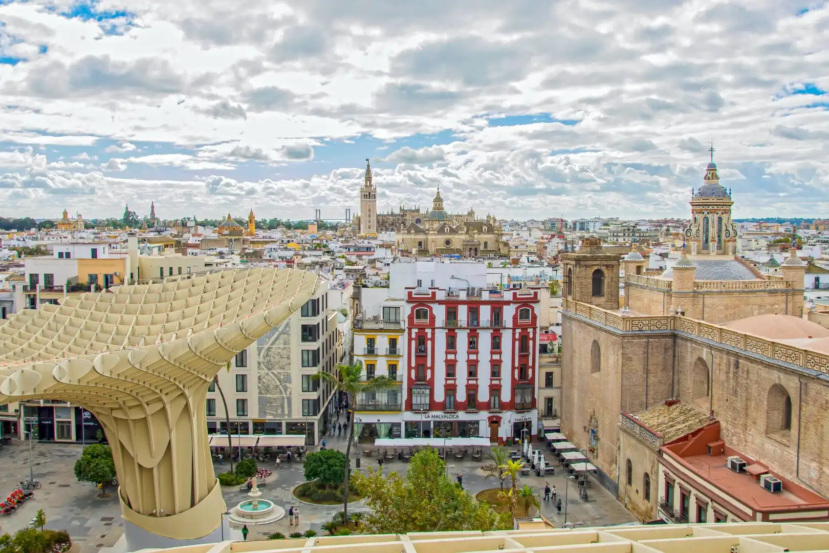 Piso en venta en Calle PUENTE Y PELLON, Alfalfa - Santa Cruz