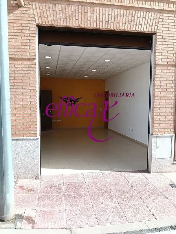 Local de alquiler en Torrijos