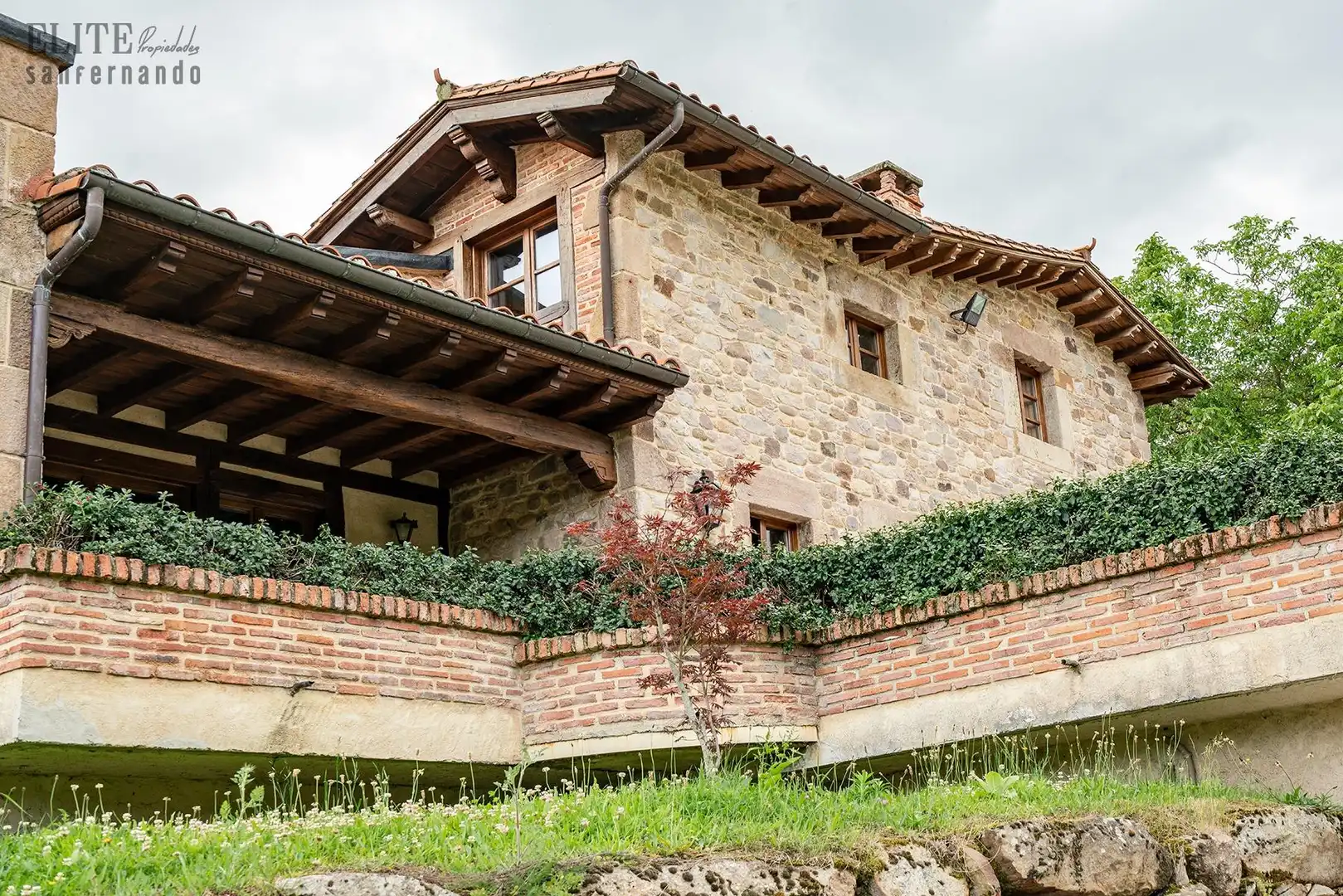 Vista exterior de Casa o chalet en venta en Bárcena de Pie de Concha con Calefacción, Jardín privado y Terraza