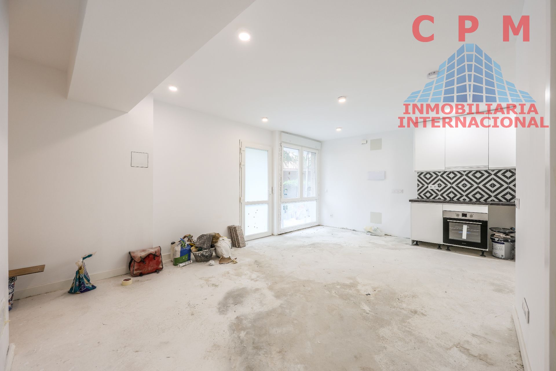 Flat for sale in  Madrid Capital  with Air Conditioner, Heating and Oven