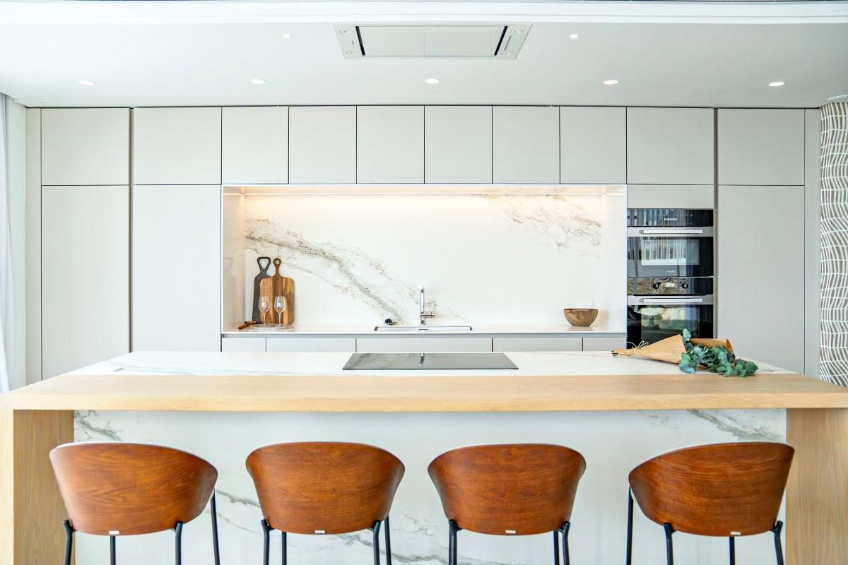 Cuina de Àtic en venda en Benahavís amb Aire condicionat, Calefacció i Jardí privat