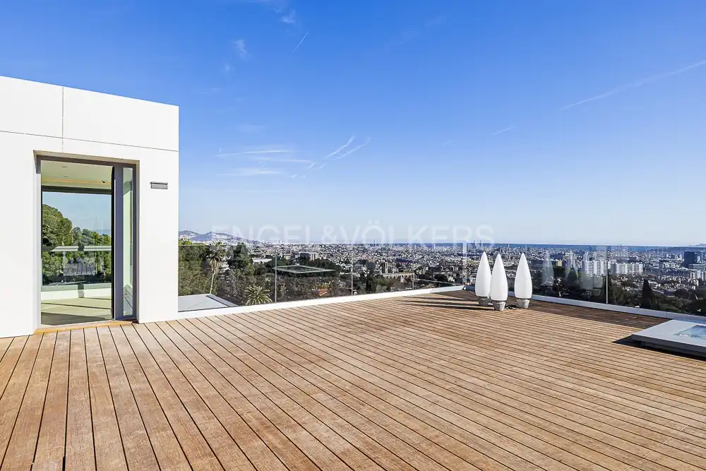 Terraza de Casa o chalet en venta en Barcelona con Aire acondicionado, Calefacción y Jardín privado