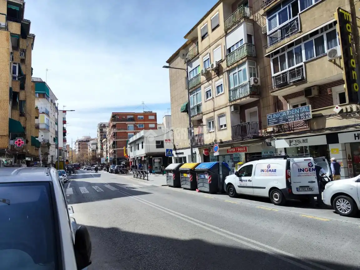 Business premises for sale in Av. de Dílar, imagen 45